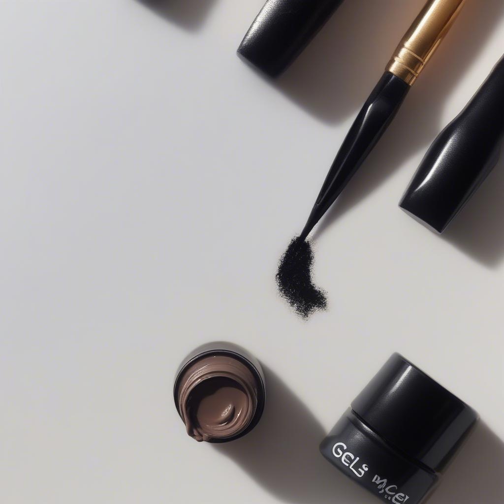 Bút gel kẻ eyeliner