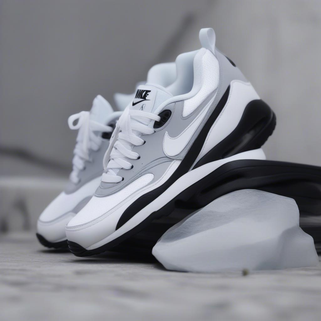 Giày Nike Air Max Ultra Essential